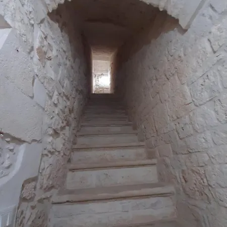 Maison Dei Saraceni - Su Due Livelli فندق مبيت وإفطار مارتينا فرانكا